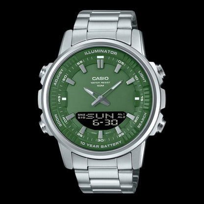 Durable men's fashion watch with eye-catching turquoise dial